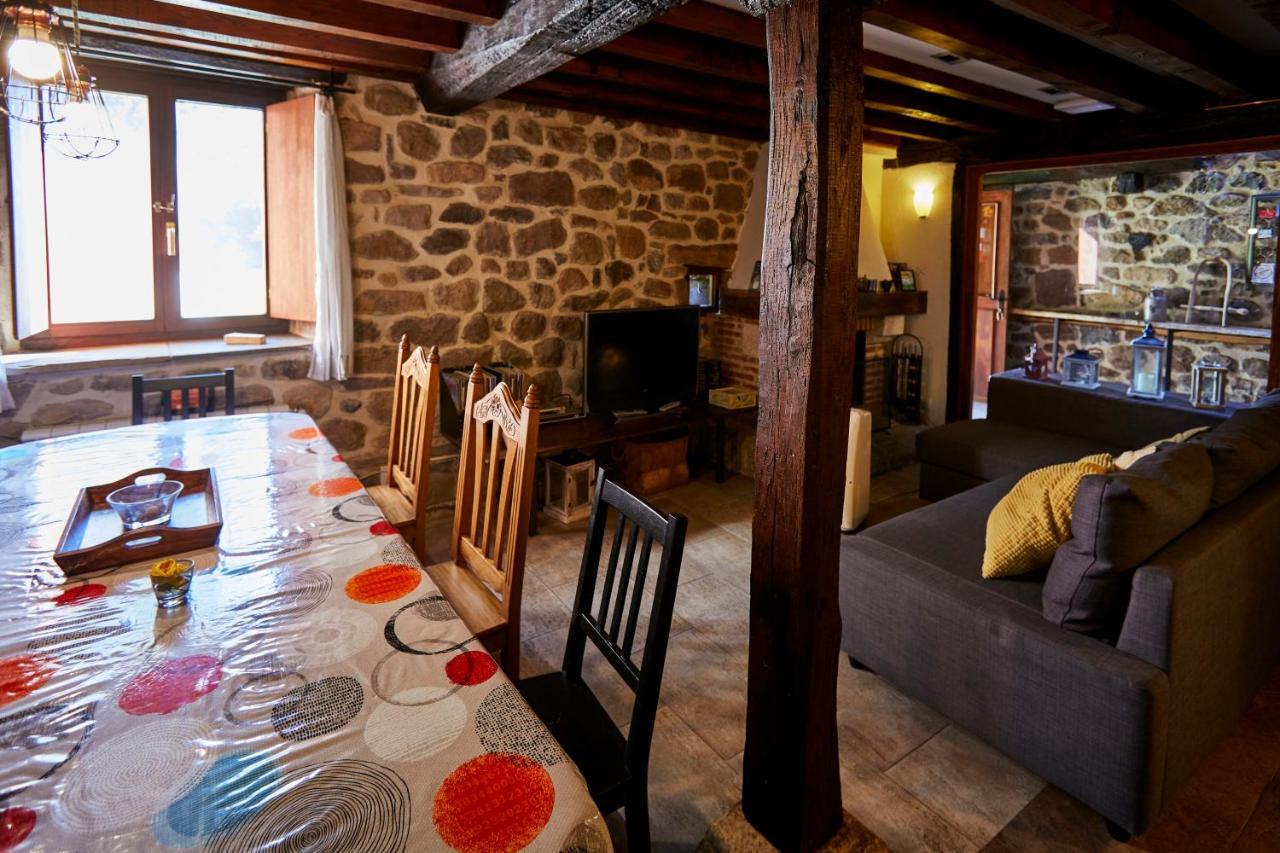 Sendero Del Saja-Besaya Pensionat Cobejo Exteriör bild